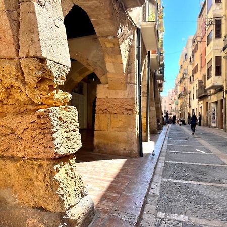 Acogedor Apartamento Enfrente De La Catedral Tarragona Exterior foto