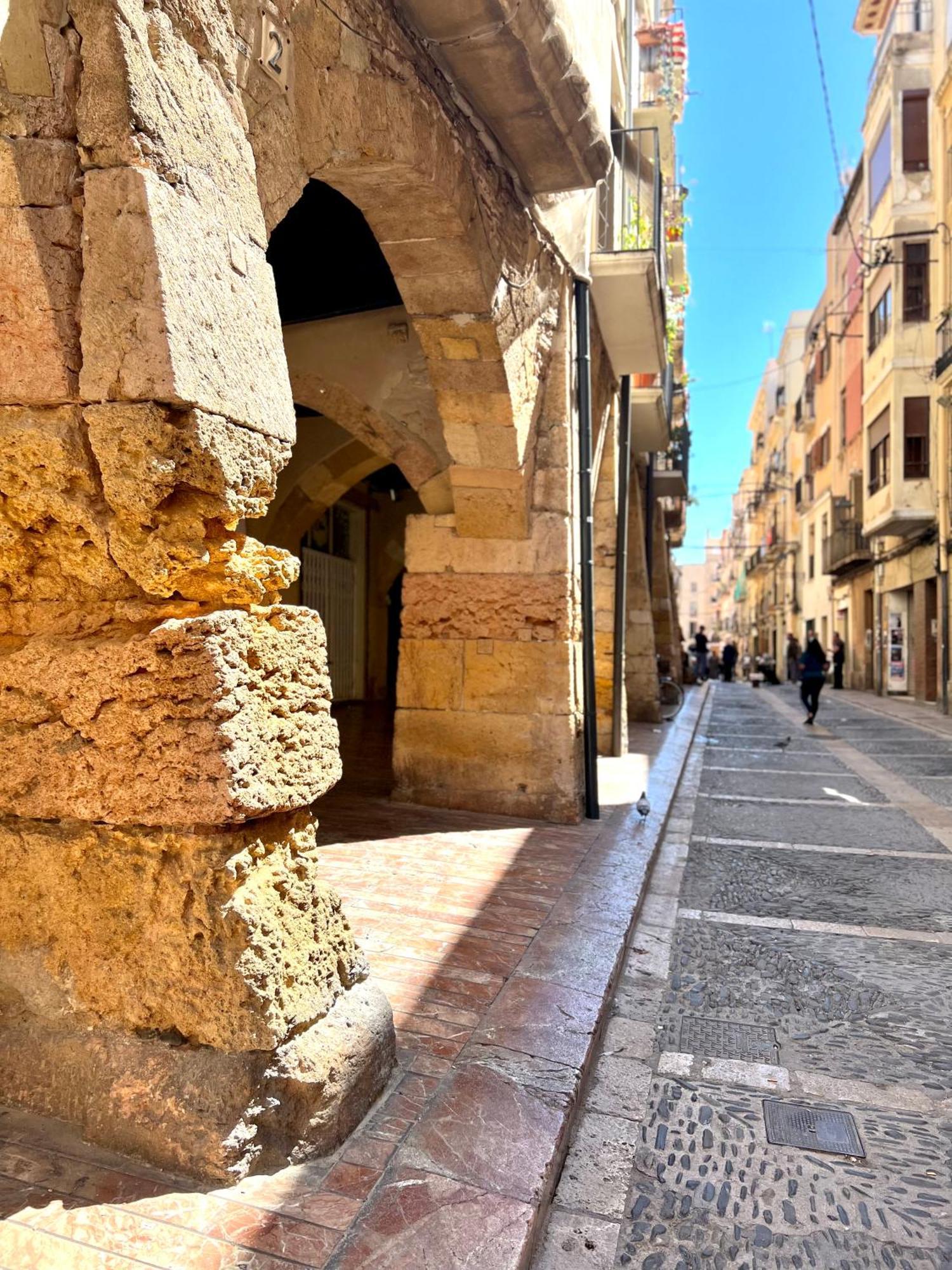 Acogedor Apartamento Enfrente De La Catedral Tarragona Exterior foto
