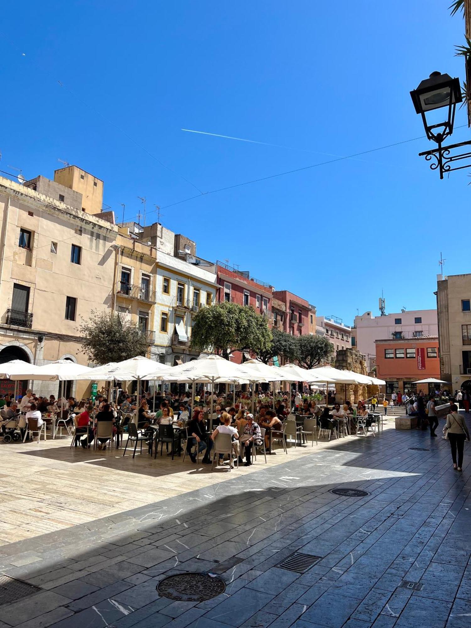 Acogedor Apartamento Enfrente De La Catedral Tarragona Exterior foto
