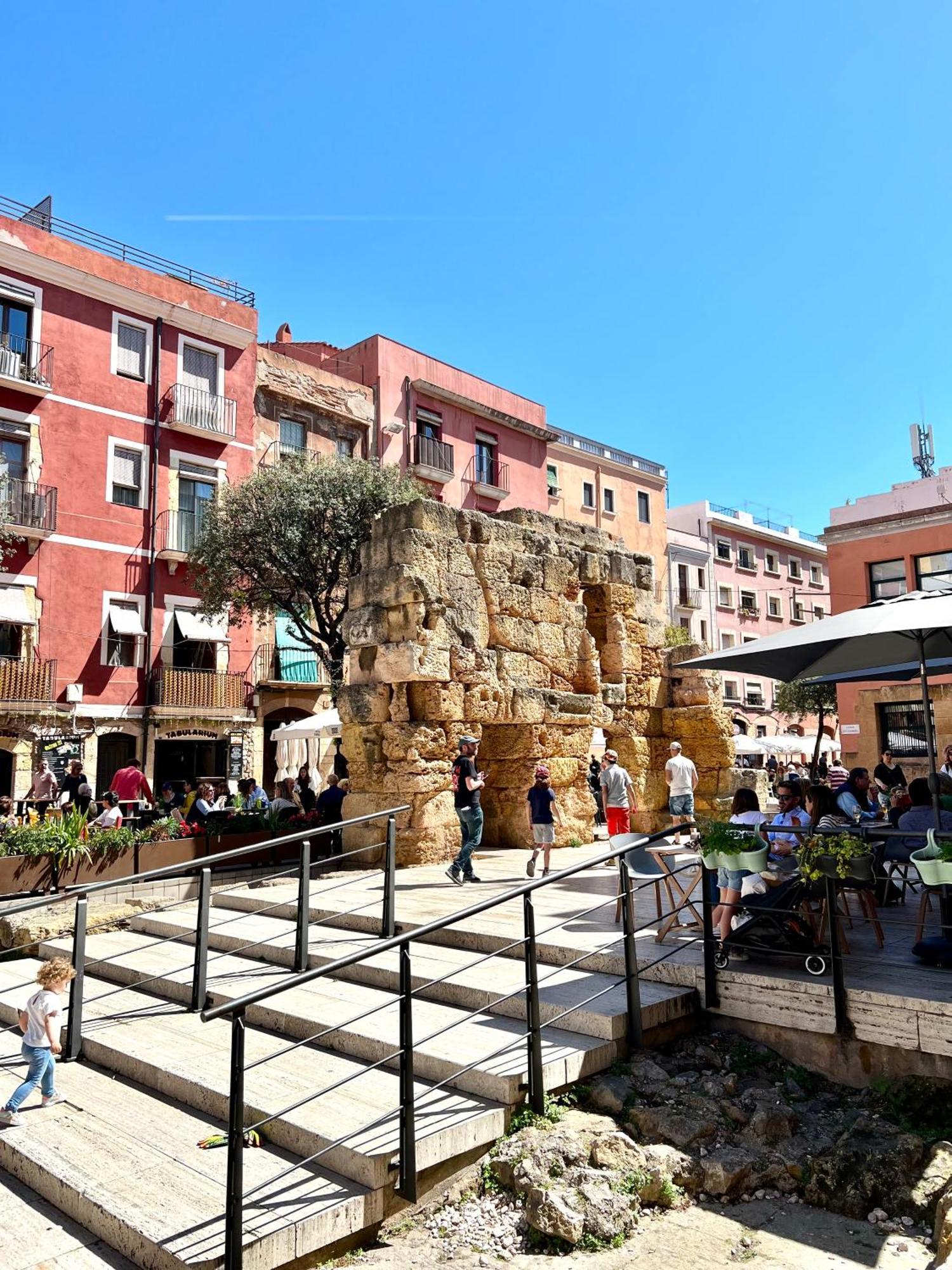 Acogedor Apartamento Enfrente De La Catedral Tarragona Exterior foto